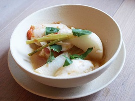 白すり身と魚介のアクアパッツァ風スープ